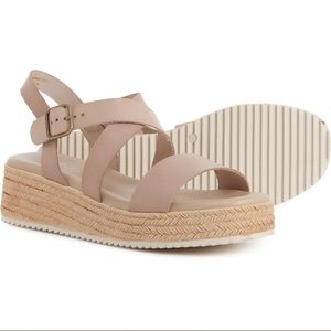 🎉LAST PIECE 🎉BERTUCHI Made in Spain Ankle Strap Platform‎ Sandals - Leather